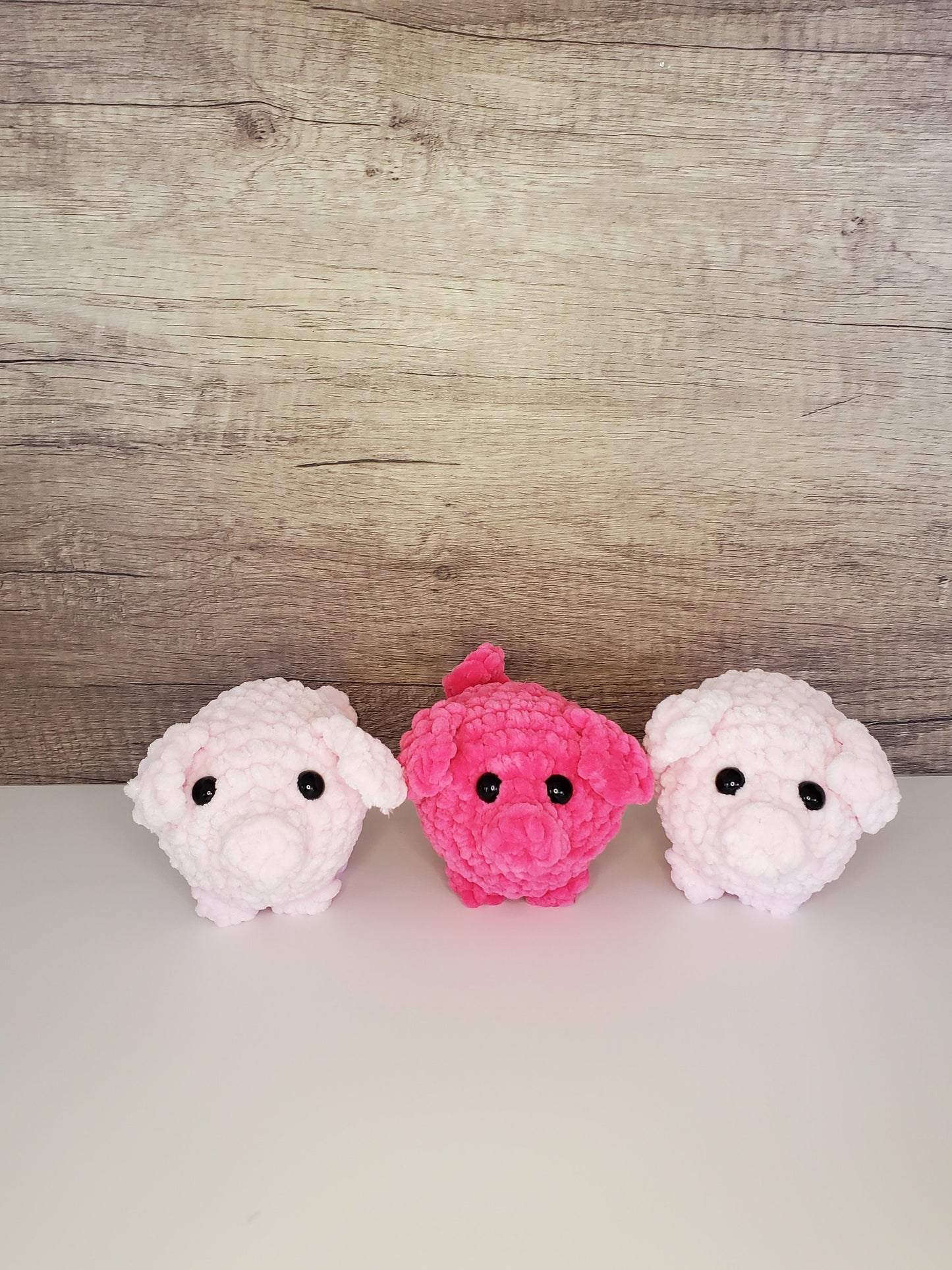 Handmade Crochet Mini Pig Plush – Adorable and Perfect for Gifting